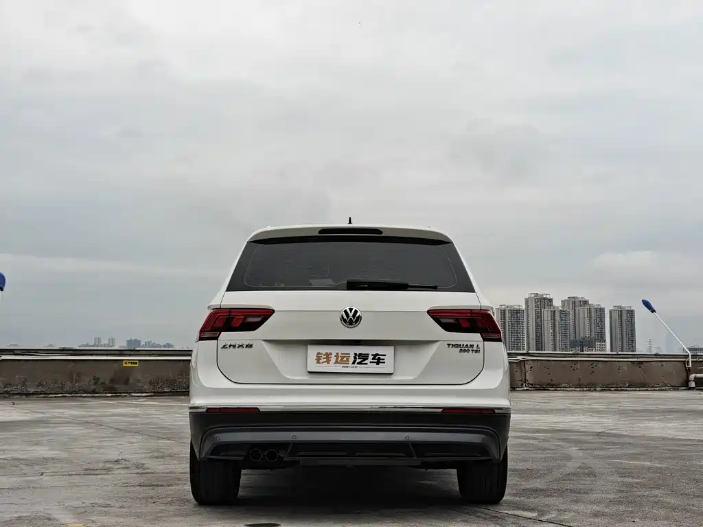 Volkswagen Tiguan L — фото 6