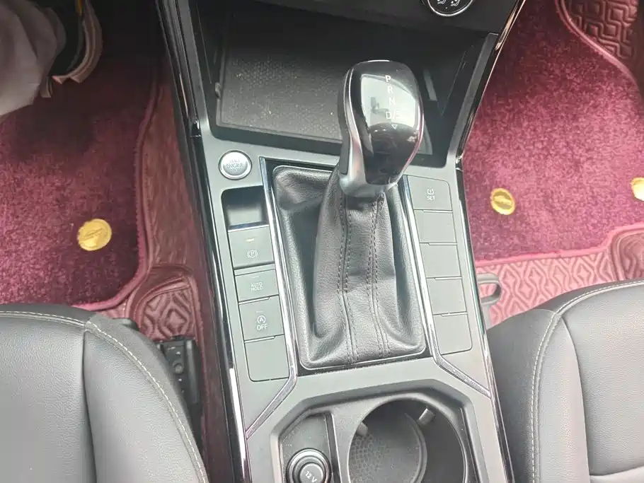 Volkswagen Passat — фото 16
