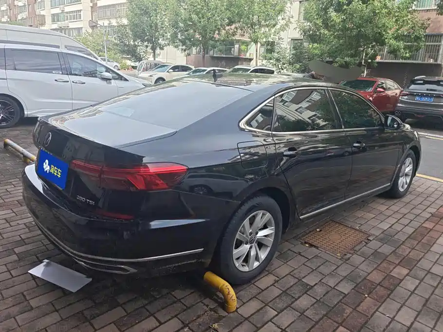 Volkswagen Passat — фото 3