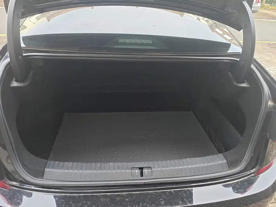 Volkswagen Passat — фото 4