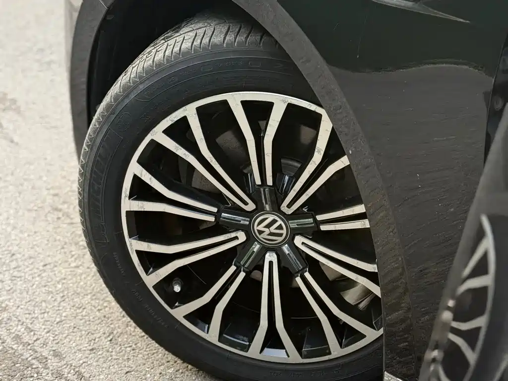 Volkswagen Phideon — фото 8