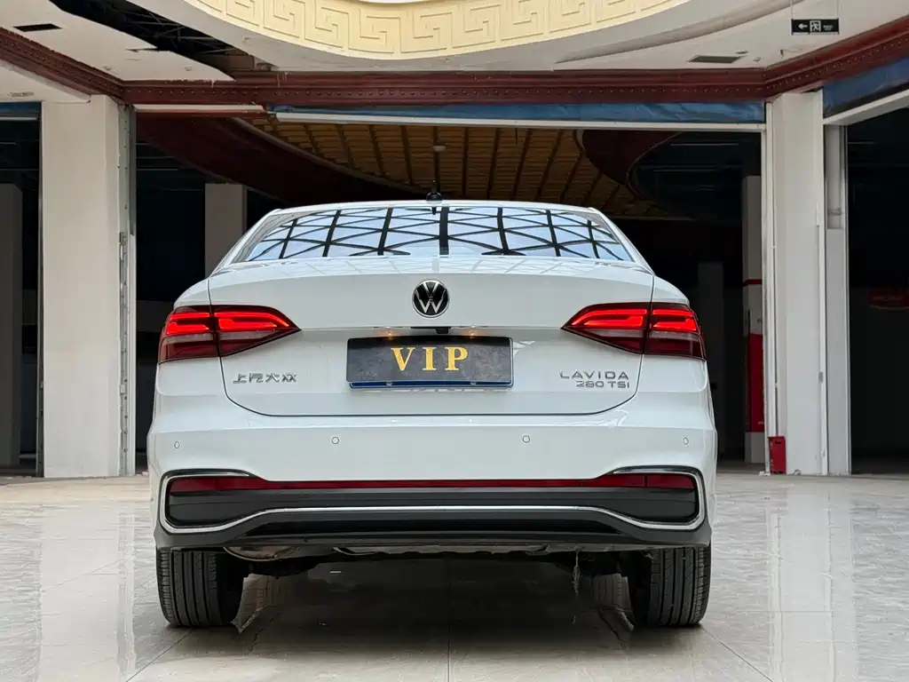 Volkswagen Lavida — фото 8
