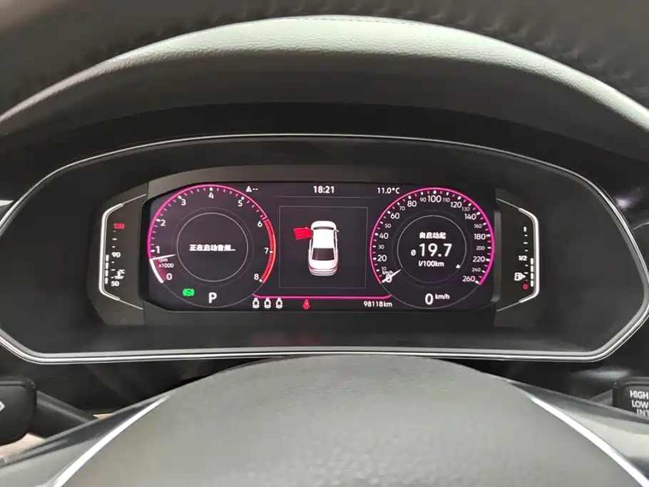 Volkswagen Passat — фото 14