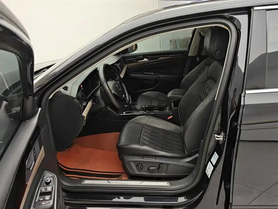 Volkswagen Passat — фото 9