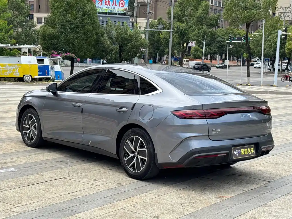 BYD Qin L — фото 6