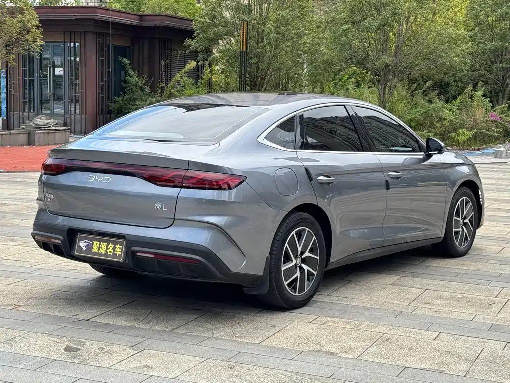 BYD Qin L — фото 8