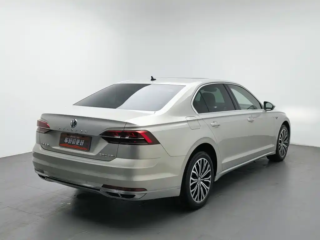 Volkswagen Phideon — фото 2