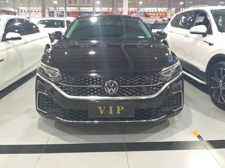 Volkswagen Passat — фото 2