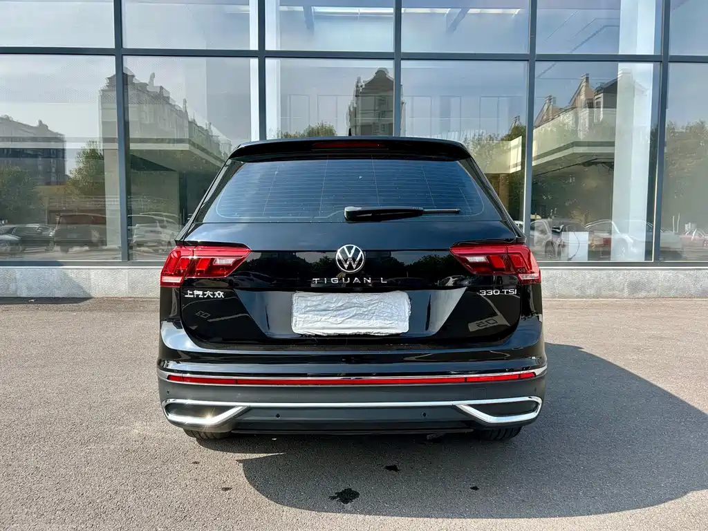 Volkswagen Tiguan L — фото 4