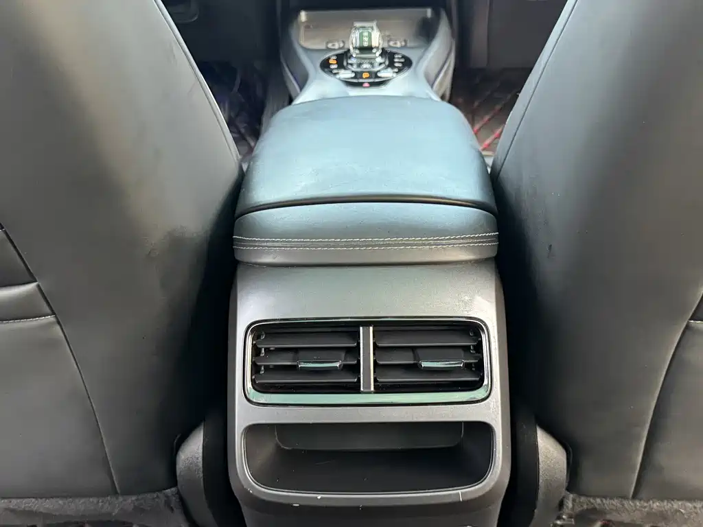 BYD Seal — фото 23