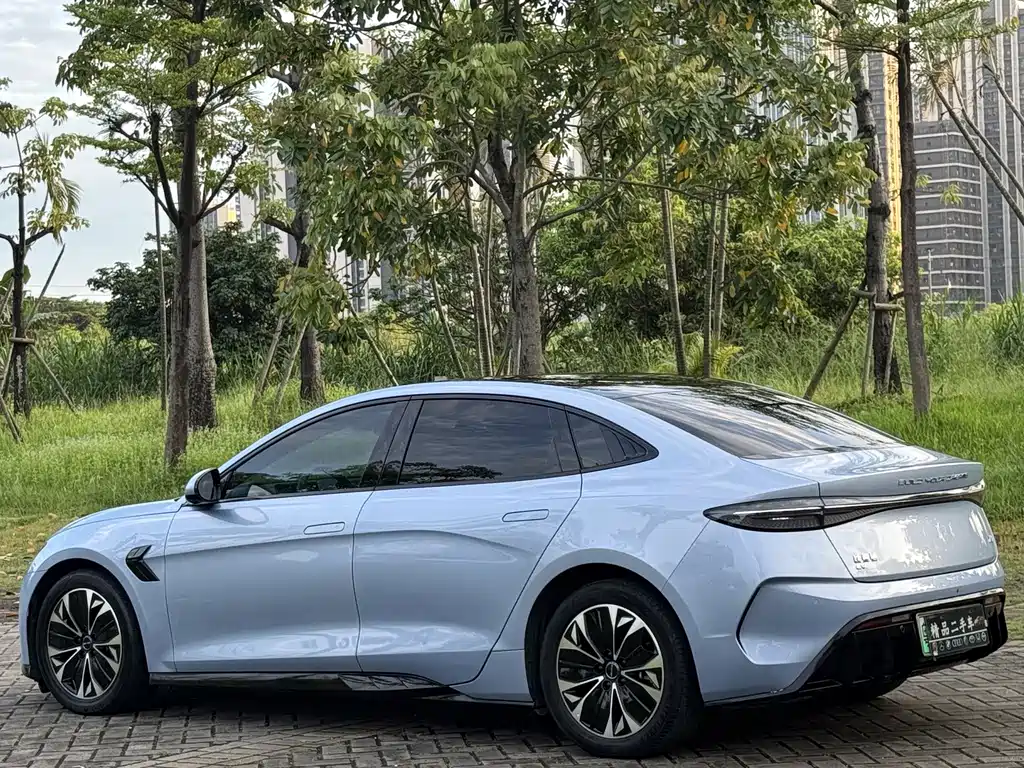 BYD Seal — фото 4