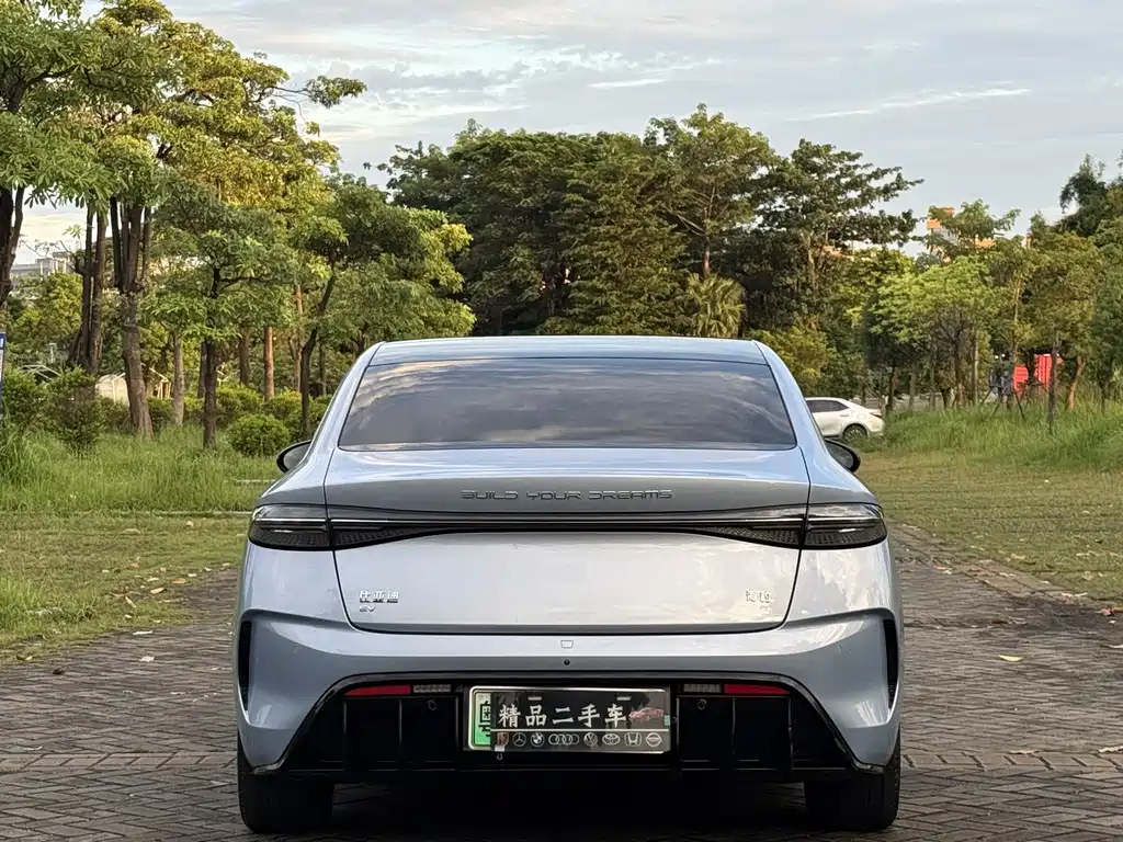 BYD Seal — фото 6
