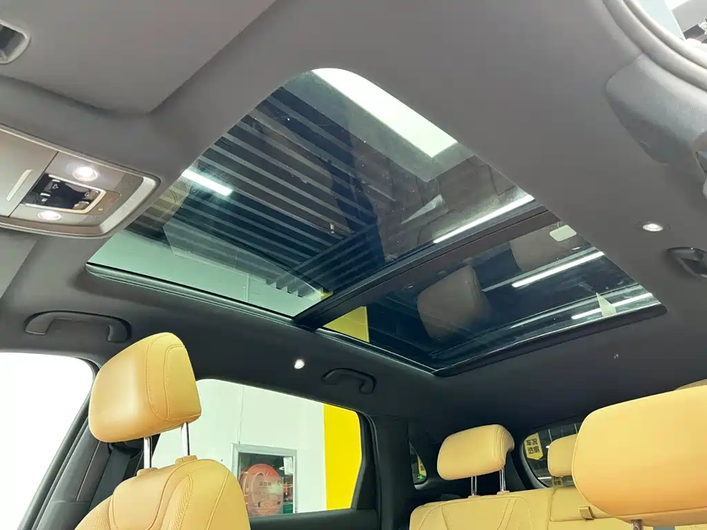 BYD L DM-i — фото 17