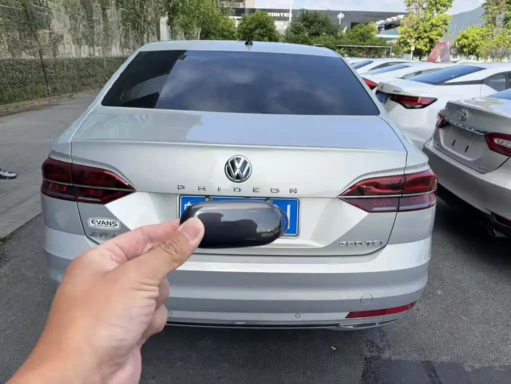 Volkswagen Phideon — фото 8