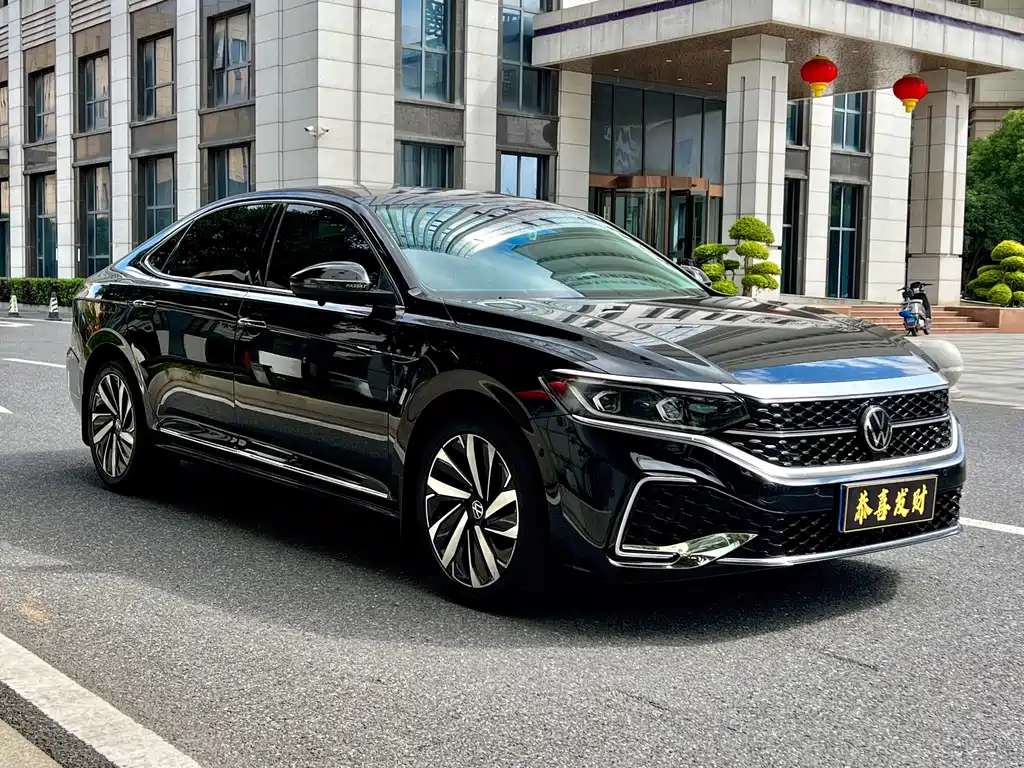Volkswagen Passat — фото 3