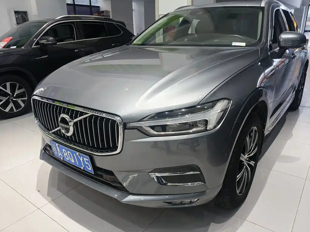 Volvo XC60 — фото 3