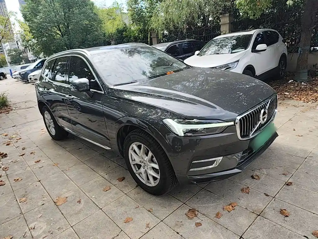 Volvo XC60 — фото 3