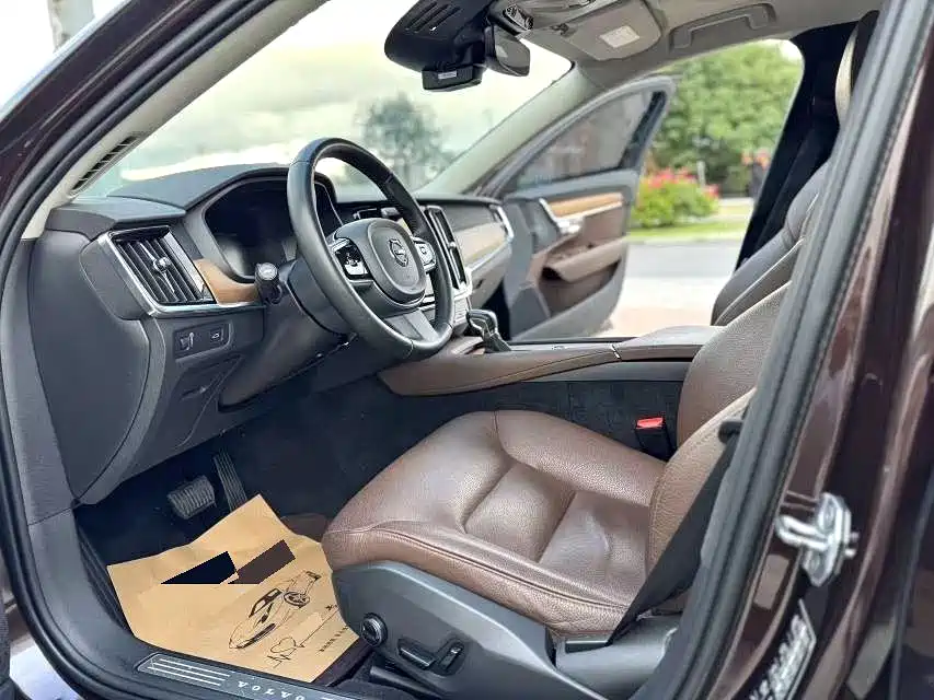 Volvo S90 — фото 5