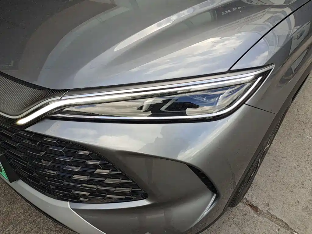 BYD L DM-i — фото 24