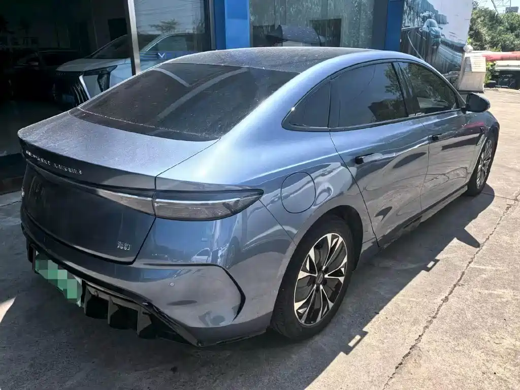 BYD Seal — фото 6