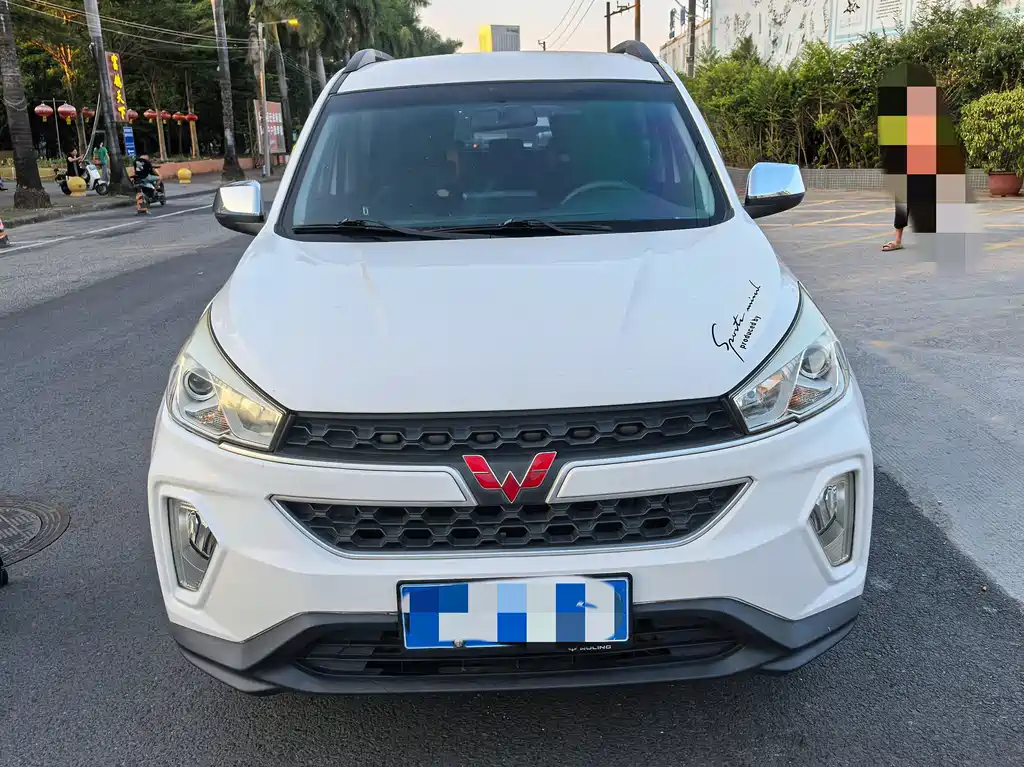 Wuling Hongguang S3 — фото 2