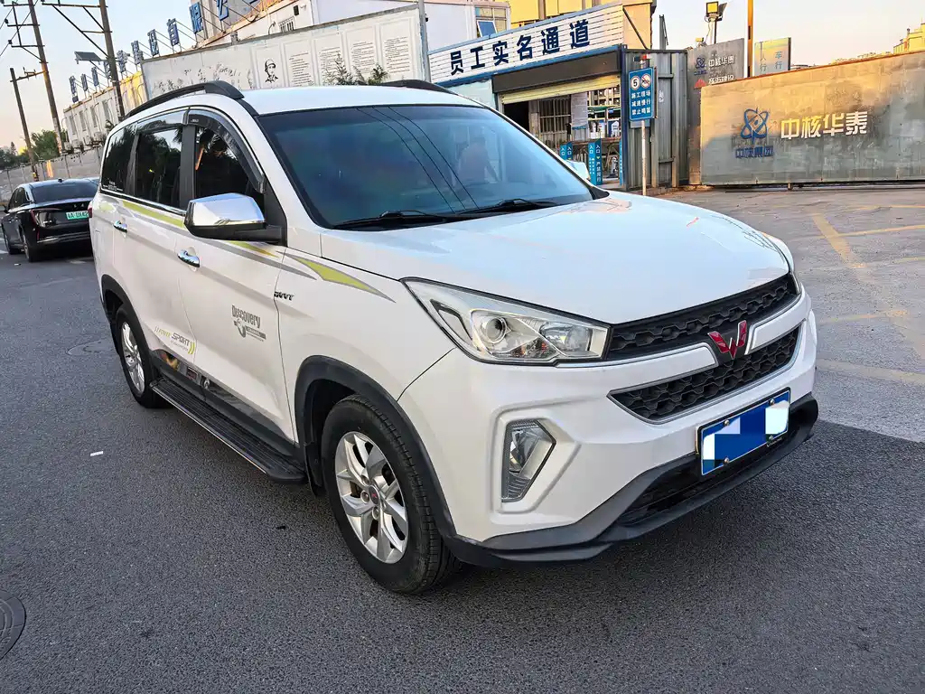 Wuling Hongguang S3 — фото 3