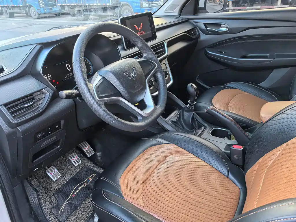 Wuling Hongguang S3 — фото 10