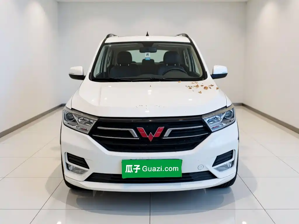 Wuling Hongguang — фото 2