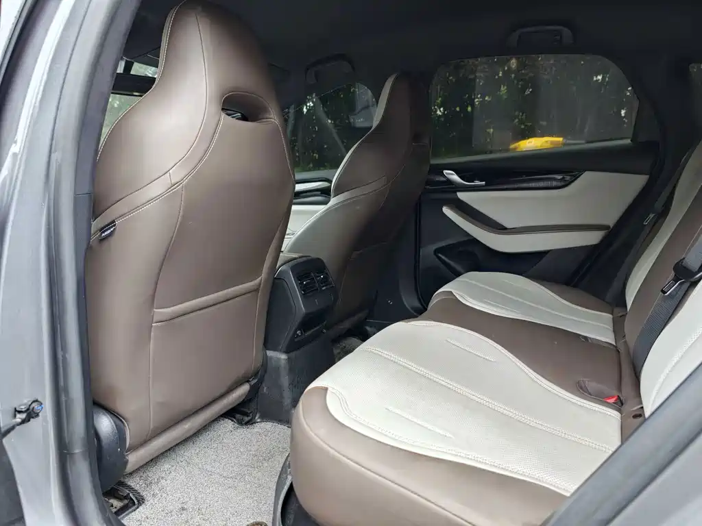 BYD Qin PLUS — фото 11