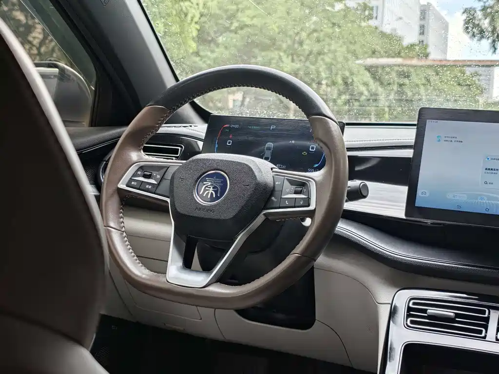 BYD Qin PLUS — фото 15