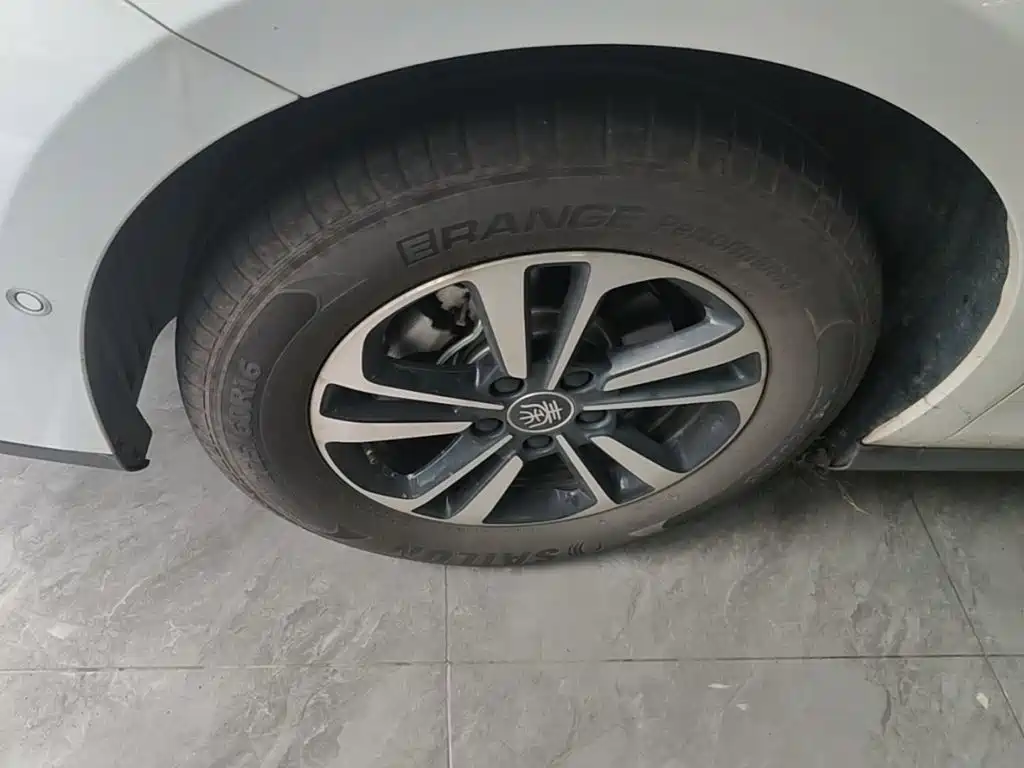 BYD Qin PLUS — фото 23