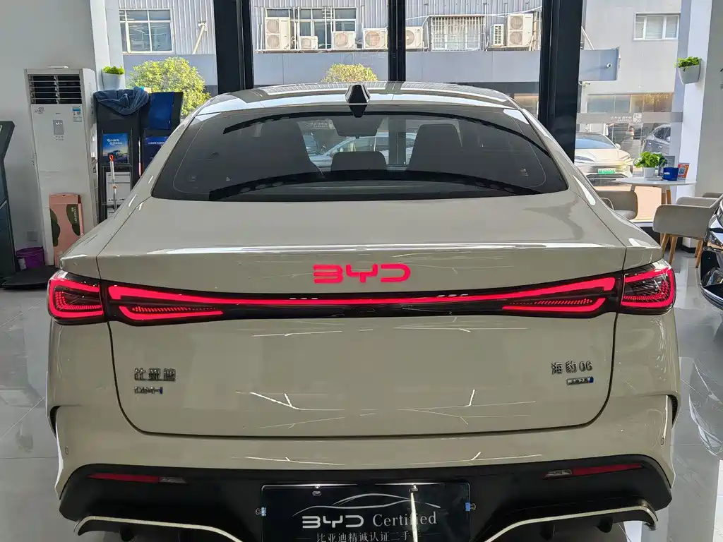 BYD Seal 06 — фото 8