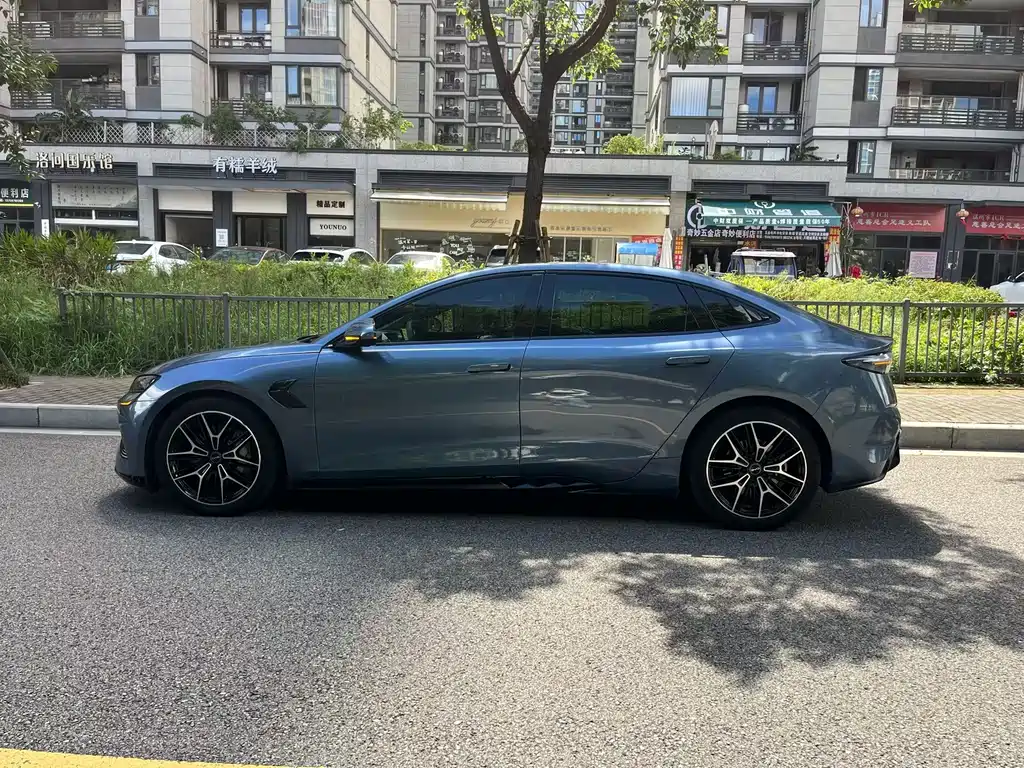BYD Seal — фото 4