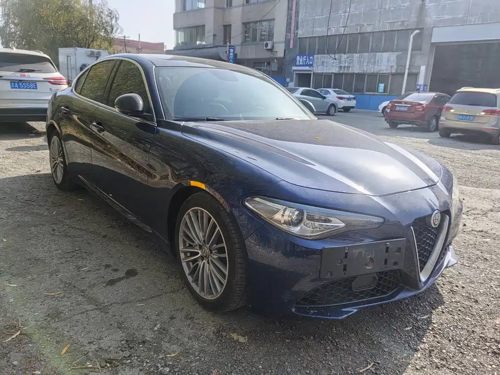 Alfa Romeo Giulia — фото 2