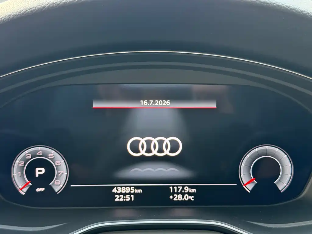 Audi A4L — фото 32