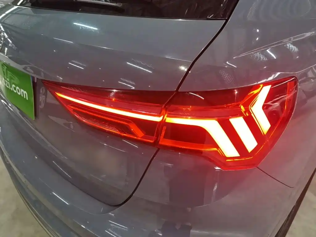 Audi Q3 — фото 7