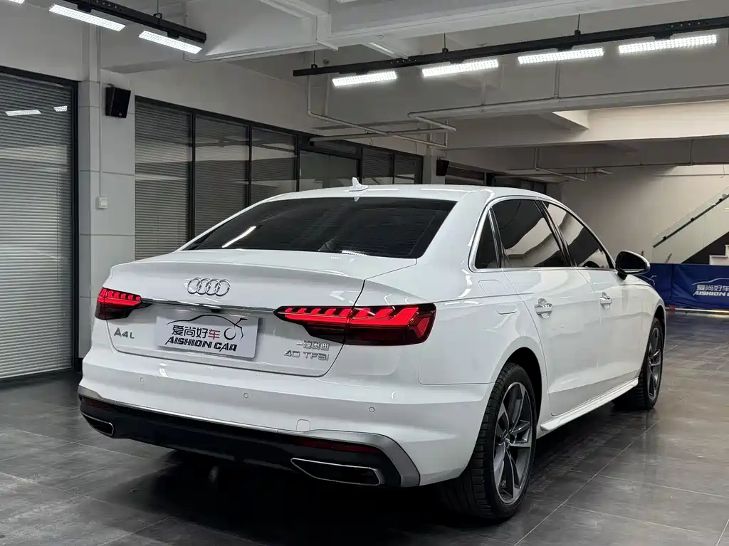 Audi A4L — фото 7
