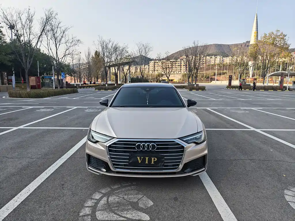 Audi A6L — фото 2
