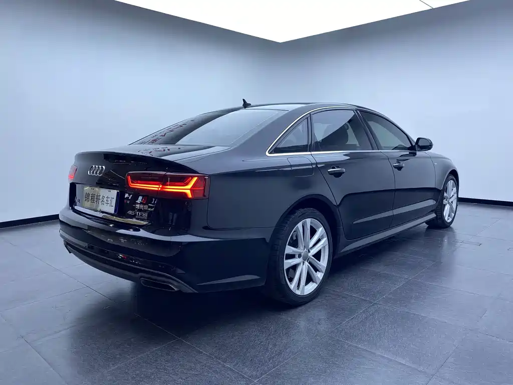 Audi A6L — фото 6