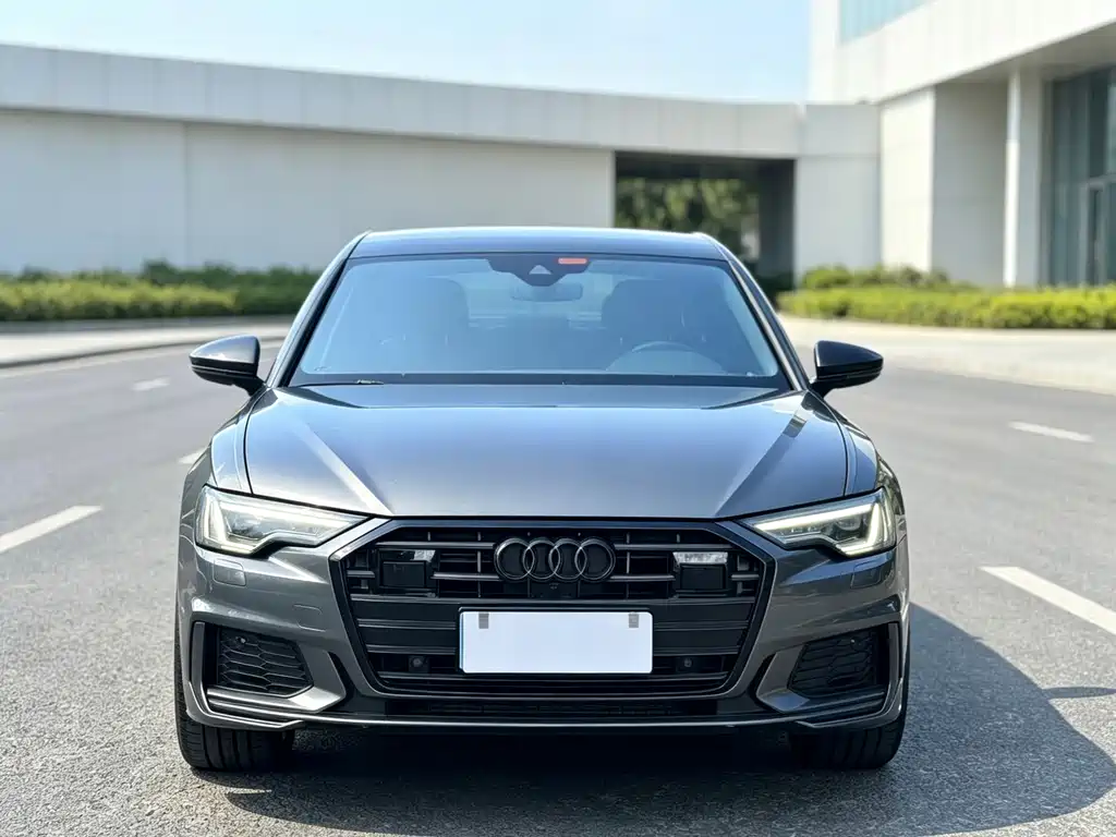 Audi A6L — фото 2