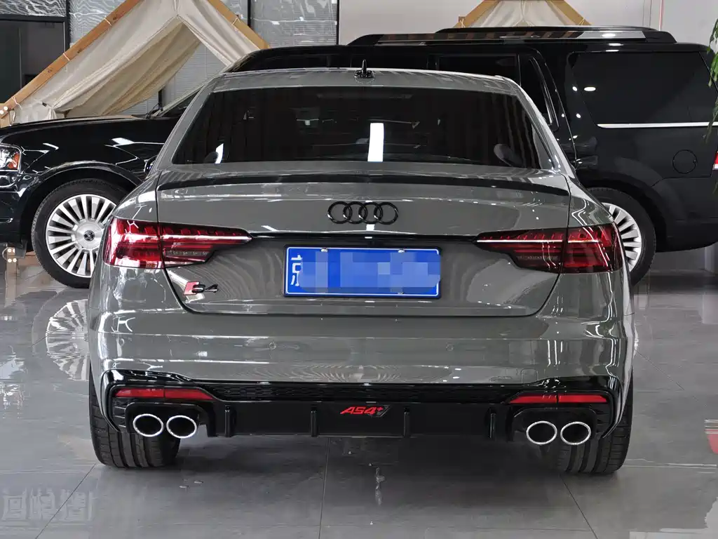 Audi S4 — фото 5