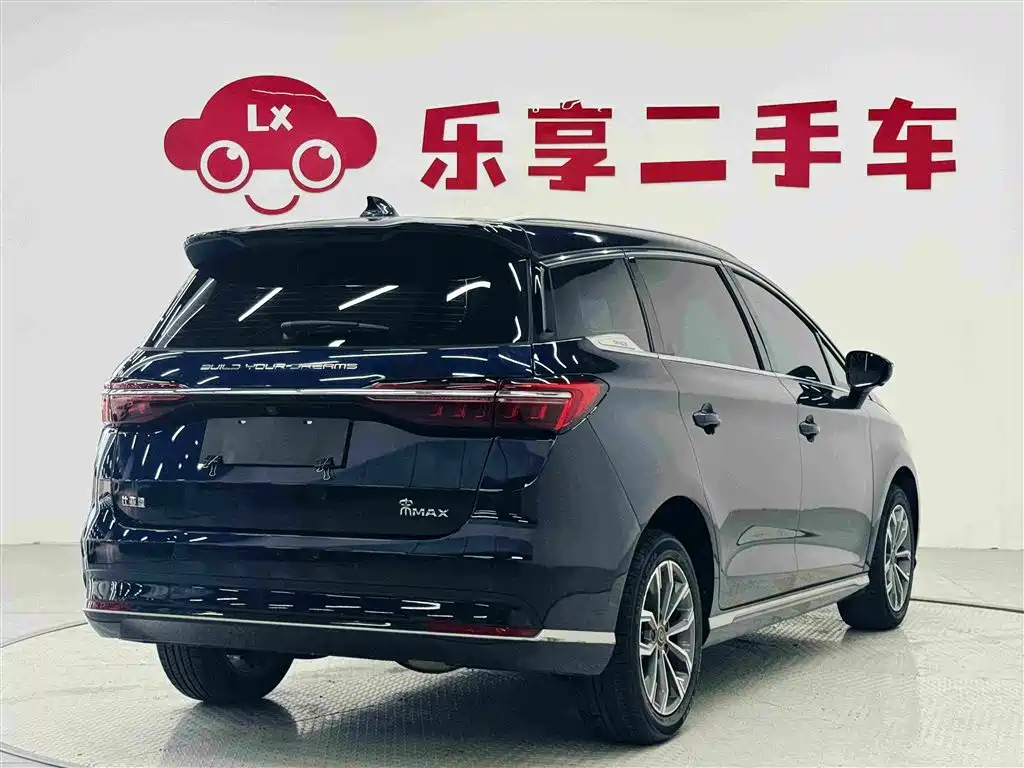 BYD MAX — фото 5