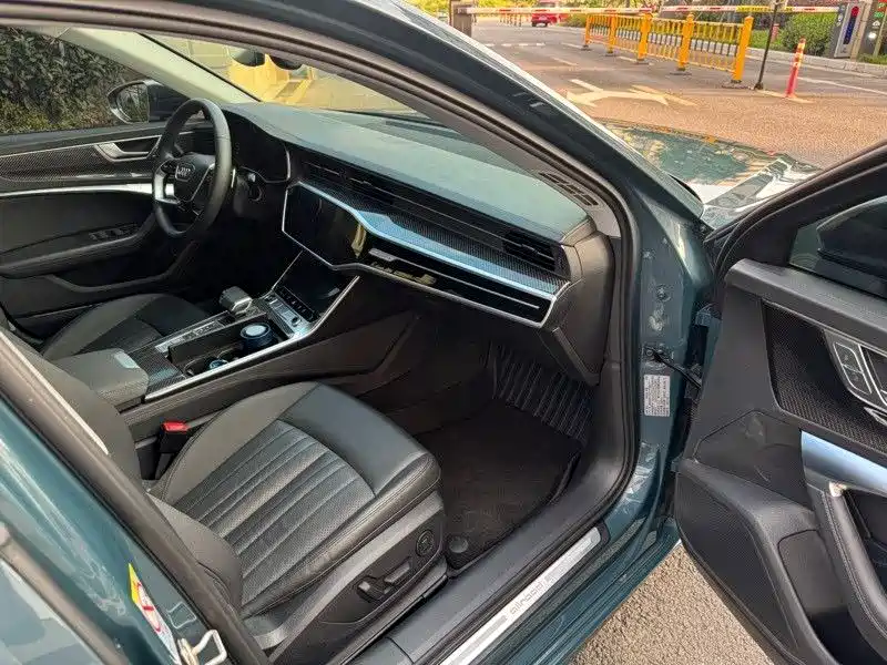Audi A6 (Import) — фото 9