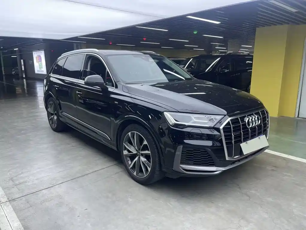 Audi Q7 — фото 3