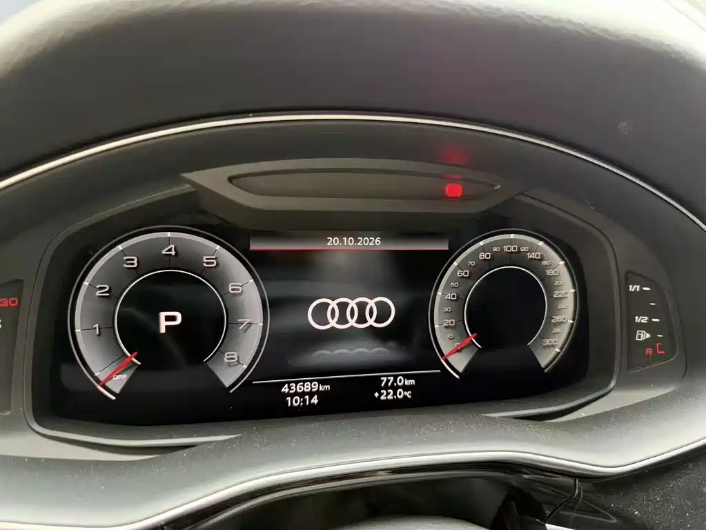 Audi Q7 — фото 3