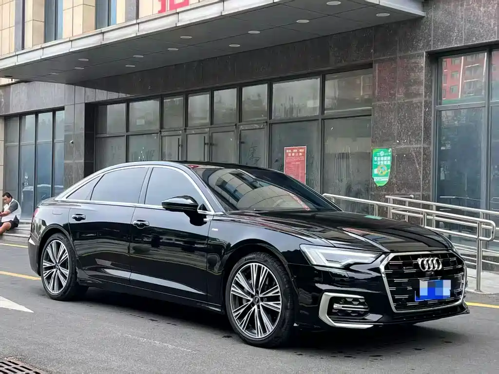 Audi A6L — фото 2