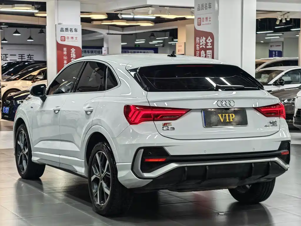 Audi Q3 Sportback — фото 5