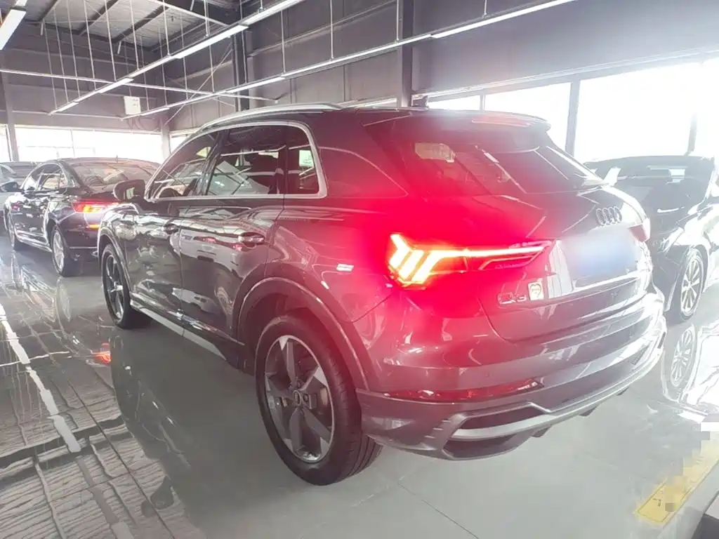 Audi Q3 — фото 4
