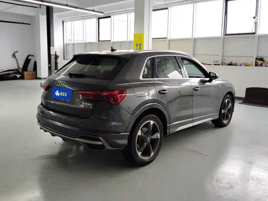 Audi Q3 — фото 3