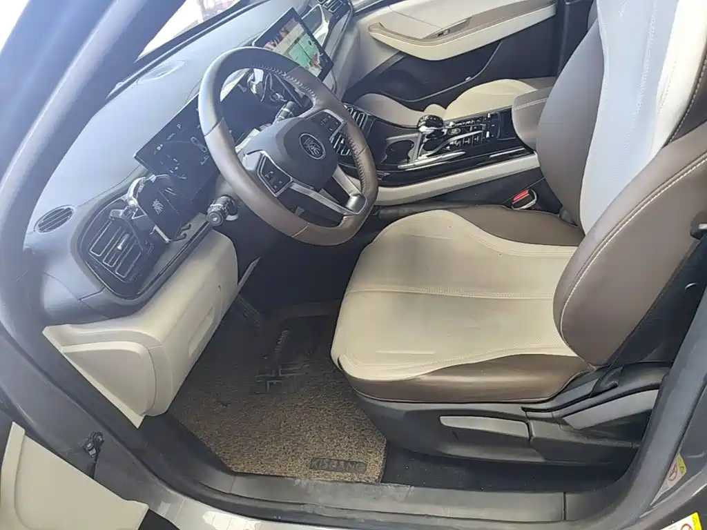 BYD Qin PLUS — фото 11